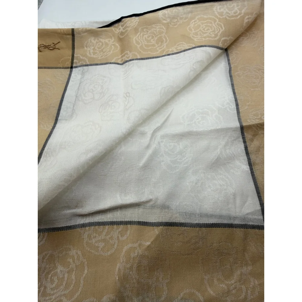 Women's Yves Saint Laurent Scarf One Size Beige White Floral